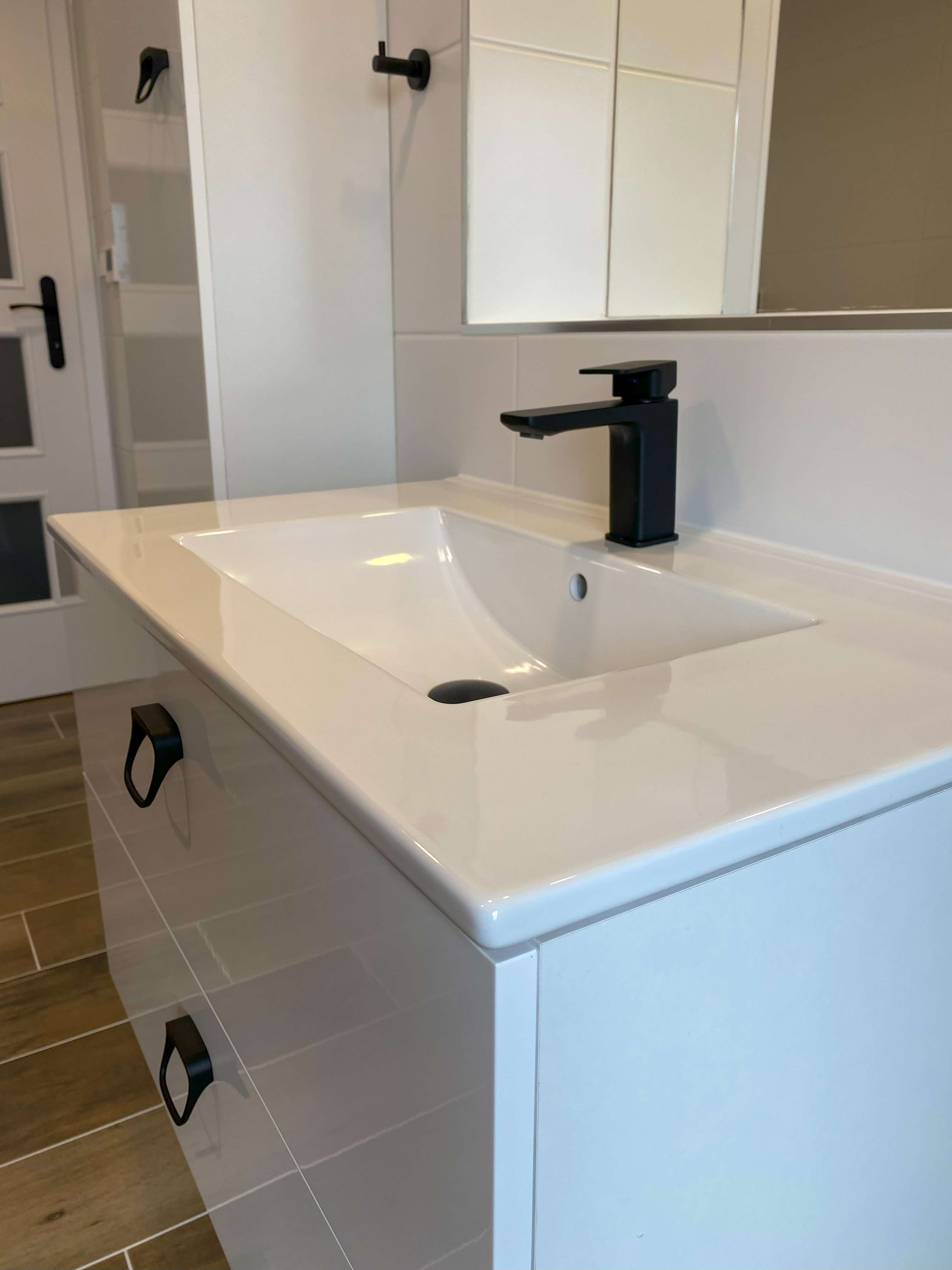 Kvalitní renovace koupelny v České Lípě - Stavební servis skopeco